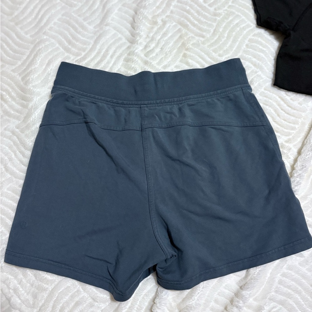 Lululemon Athletica Black Athletic Shorts Soft Fabric - Picture 5 of 7